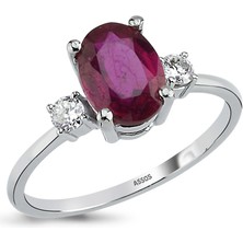 Assos Oval Kesim Yakut Pırlanta Yüzük