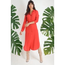 Kadın Kırmızı Kemer Detaylı Yandan Yırtmaçlı Uzun Kol Gömlek Elbise - Regular Kesim, Standart Boy