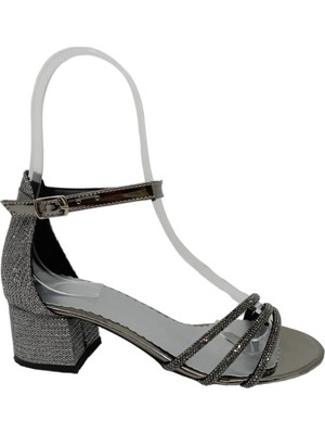 Zerhan 1550 Kız Çocuk Platin Taşlı Bantlı Topuklu Ayakkabı