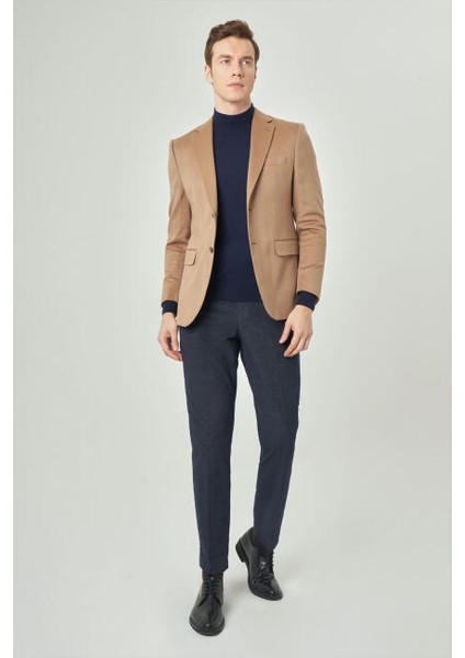 Modern Fit Mono Yaka Çift Yırtmaçlı 2 Düğmeli Camel Erkek Ceket PCK22K22240_D70