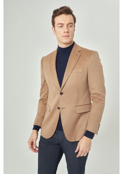 Modern Fit Mono Yaka Çift Yırtmaçlı 2 Düğmeli Camel Erkek Ceket PCK22K22240_D70
