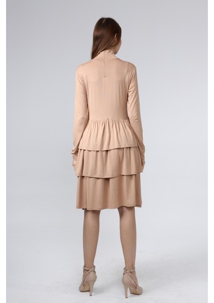 Fancy Kadın Balıkçı Yaka Uzun Kollu Büzgülü Fermuar Detaylı Eteği Kat Kat Viskon Elbise modelleri