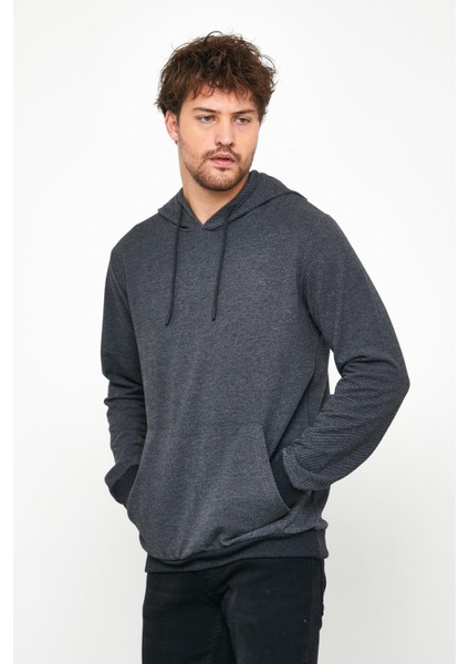 Erkek Sweatshirt Kapüşonlu Cepli Regular Fit modelleri