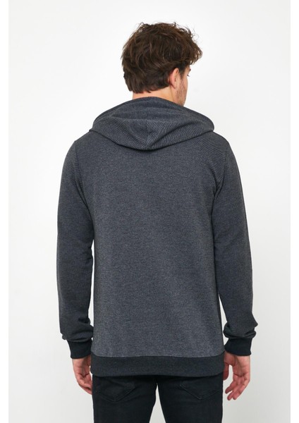 Erkek Sweatshirt Kapüşonlu Cepli Regular Fit indirimleri