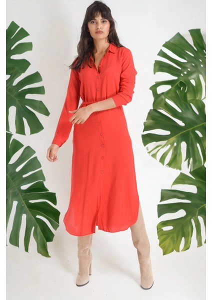 Kadın Kırmızı Kemer Detaylı Yandan Yırtmaçlı Uzun Kol Gömlek Elbise - Regular Kesim, Standart Boy