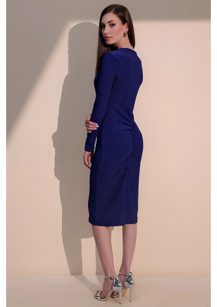 Kadın Lacivert Uzun Kol Kaliteli Kendinden Dokulu Kumaş Arkası Büzgülü Diz Altı Elbise fiyatları