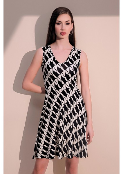 Kadın Siyah Kaliteli Desen V Yaka Kiloş Kolsuz Midi Dizüstü Elbise indirimleri