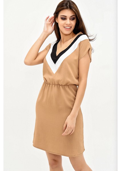 Kadın Taba V Yaka Bloklu Kısa Kollu Dizüstü Aerobin Elbise Kısa Kol Beli Lastik Detaylı Elbise fırsatları