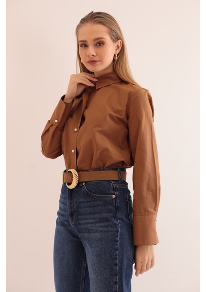 Soft Kumaş Crop Kadın Inci Düğme Detay Gömlek-Kahve
