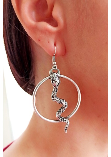 Halkalı Yılan Şekilli Kadın Küpe Çift Adet Gümüş Kaplama El Yapımı Kadın Küpe