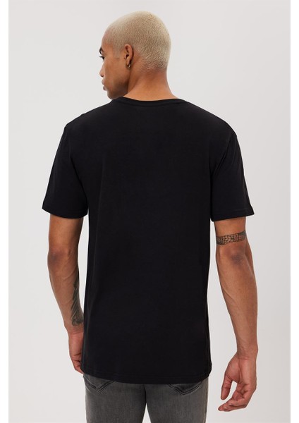 Derek Erkek O Yaka T-Shirt Siyah fırsatları