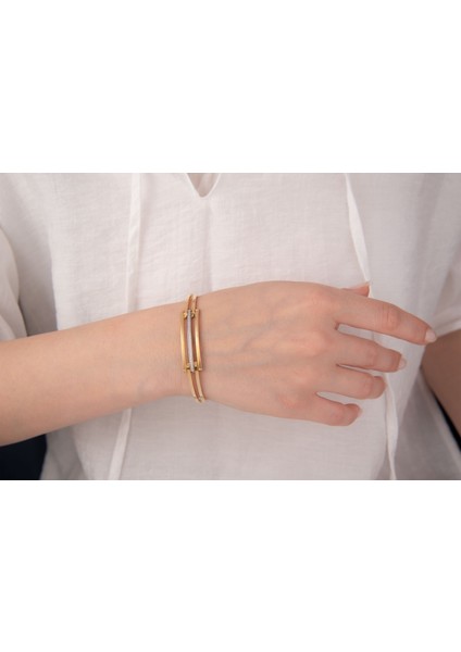 14 Ayar Altın Mat Detaylı Taşlı Kelepçe Bileklik fiyatları