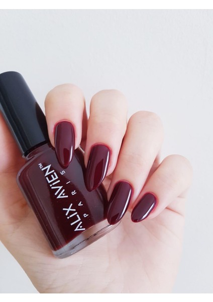 Bordo Oje 22 - Yüksek Pigmentli Uzun Süreli Kalıcılık Hızlı Kuruma - Nail Lacquer 22