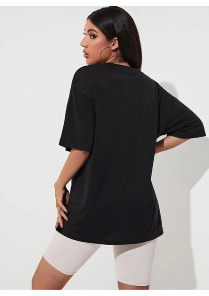Kadın Tasmania Baskılı Oversize T-Shirt modelleri