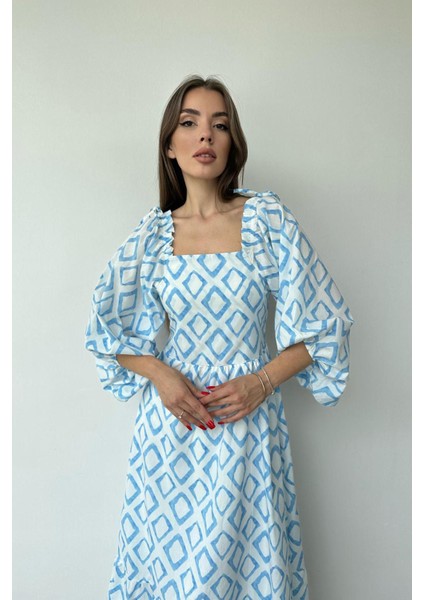 Kare Yaka Diamond Desenli Elbise - Mavi