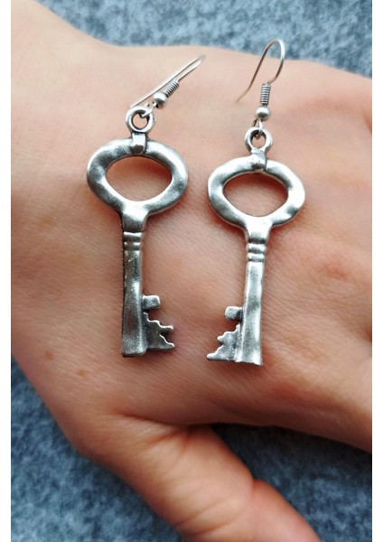 Anahtar Şekilli Kadın Küpe Çift Adet Gümüş Kaplama Kadın Küpe modelleri