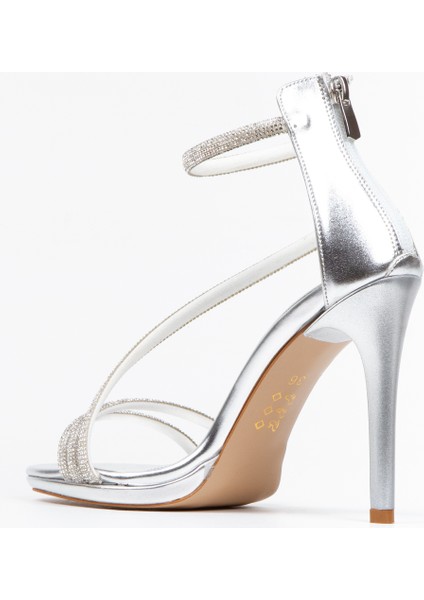 Kadın Gümüş Taşlı Platformlu Yüksek Topuklu Ayakkabı fırsatları