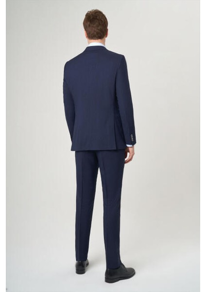Modern Fit Mono Yaka 2 Düğmeli Çift Yırtmaçlı Lacivert Erkek Takım Elbise PTK22K22231_D39