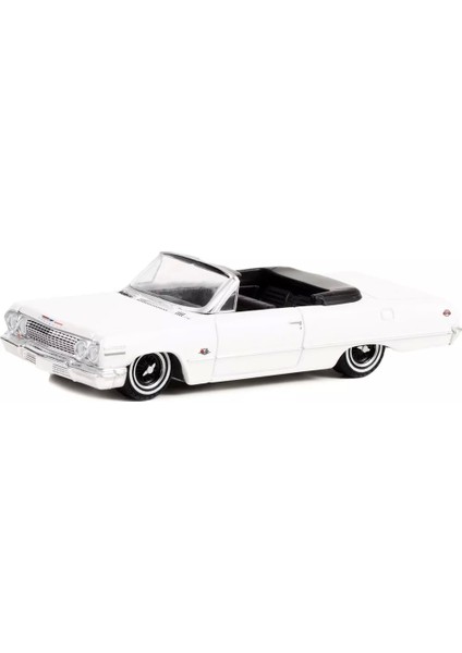 1:64 California Lowriders Series 2 1963 Chevrolet Impala Ss Convertible In White 63030-C fiyatları