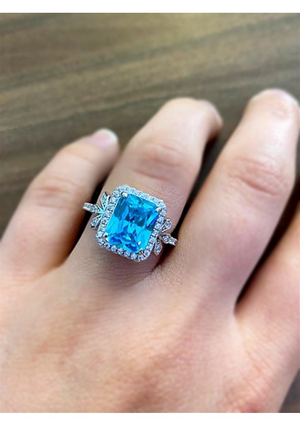 Kadın Buz Esintili Gümüş Yüzük fiyatları