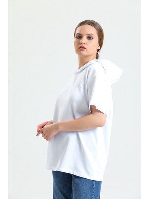 Pulur.co Beyaz Kısa Kollu Kapüşonlu Oversize Sweatshirt