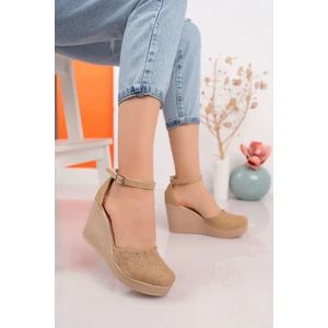 Dolgu Topuk Düz Hasır Karnıyarık Ayakkabı