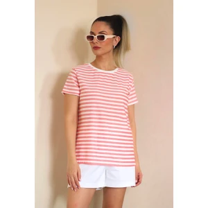 Kadın Pembe Beyaz Çizgili Basic T-Shirt