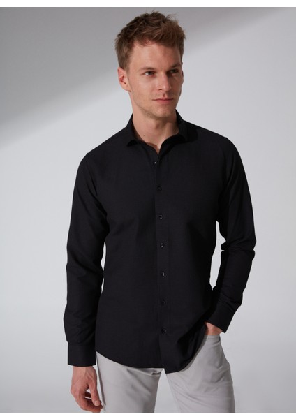 Slim Fit Klasik Yaka Armürlü Siyah Erkek Gömlek GM2024700353 modelleri
