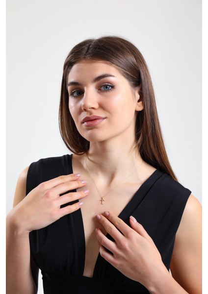 Altın Sade T Harfi Kolye fiyatları