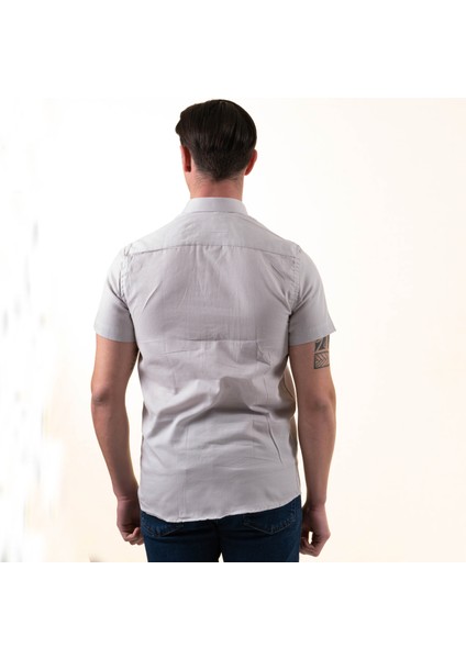 Gri Yaka Içi ve Göğüs Garni Pat Çiçek Baskı Detaylı Pamuk Slim Fit Kısa Kollu Yazlık Gömlek