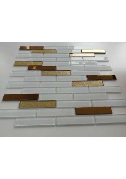 Mutfak Tezgah Arası ve Iç Dekorasyon Için 20X98X4 Mm, 30 cm Fileli, Beyaz & Gold Mix Kristal Cam Mozaik. ( 1 Koli = 11 File Karo = 1 m2 Fiyatıdır )