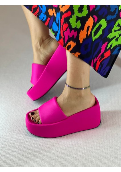 Lola Fuşya Kalın Taban Tek Bant Ortopedik Kadın Terlik modelleri