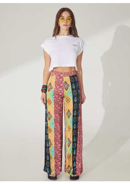 Bisiklet Yaka Düz Beyaz Kadın T-Shirt TSKD01229 modelleri