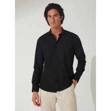 Süvari Slim Fit Klasik Yaka Düz Siyah Erkek Gömlek GM1007100538