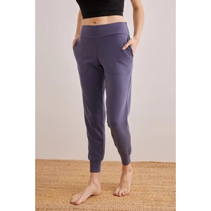 Kadın Pamuklu Yumuşak Dokulu Jogger Pantolon