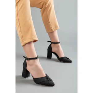 Saten fiyonk Baretli Siyah Büyük Numara Kadın Ayakkabısı Topuklu