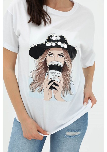 Bisiklet Yaka Kovboy Şapkalı Süprem T-Shirt - Beyaz fırsatları