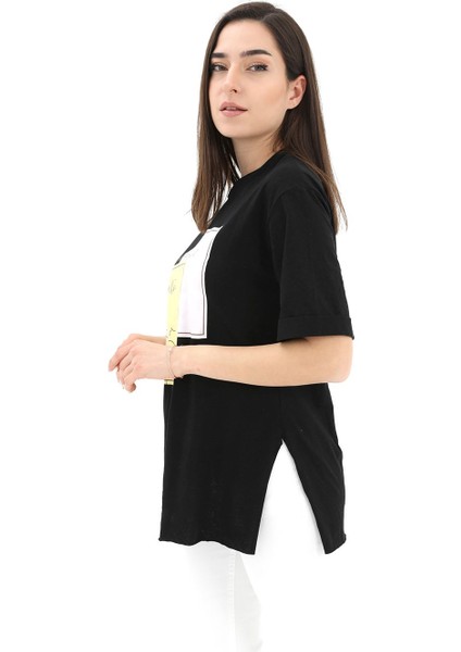 Bisiklet Yaka Yüz Basklı T-Shirt - Siyah fiyatları