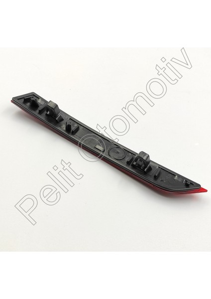 Passat B8 Sağ Iç Tampon Reflektörü 3G0945104A