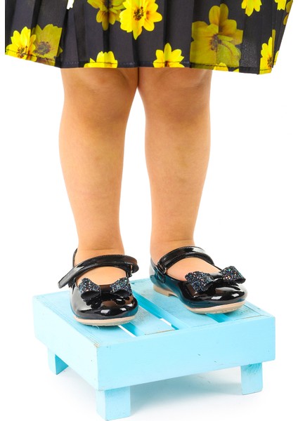 Cırtlı Fiyonklu Kız Çocuk Babet Ayakkabı Ege 200 Rugan fiyatları