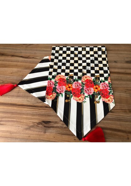 Trend Yuvam Kırmızı Gül Desenli Runner