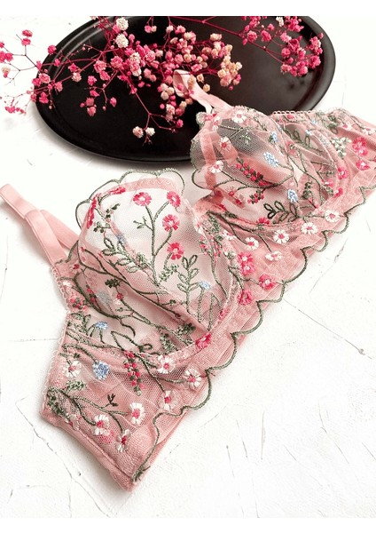 Çiçek Detaylı Sütyen Takım fırsatları