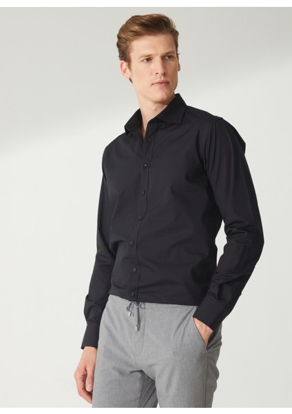 Slim Fit Klasik Yaka Düz Siyah Erkek Gömlek GM1007100487