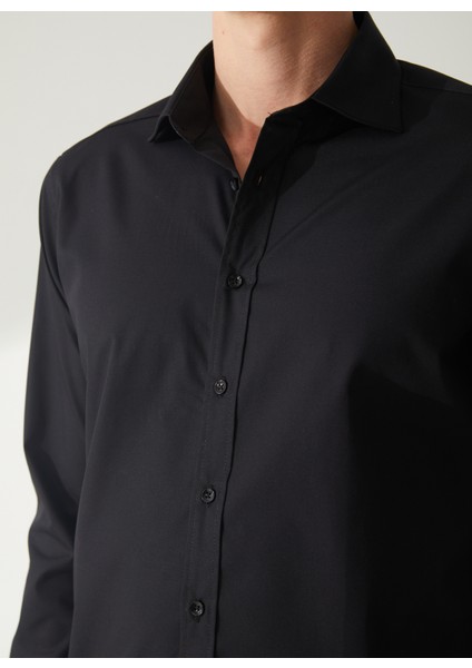 Slim Fit Klasik Yaka Düz Siyah Erkek Gömlek GM1007100487 indirimleri