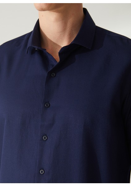 Slim Fit Klasik Yaka Armürlü Lacivert Erkek Gömlek GM2024700360 modelleri