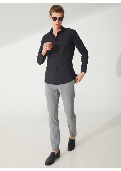 Slim Fit Klasik Yaka Düz Siyah Erkek Gömlek GM1007100472 modelleri