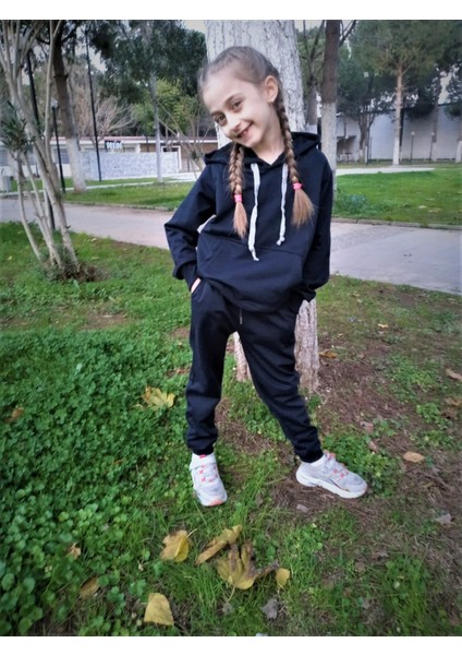 Kız ve Erkek Kapişonlu Kanguru Cepli Düz Eşofman Takımı