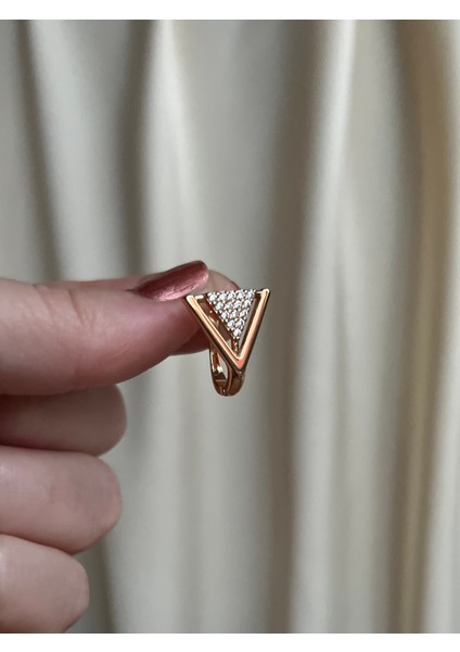 Zirkon Taşlı Bronz Üçgen Küpe