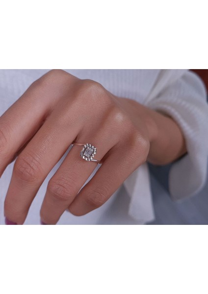 Işık Tacı Baget Pırlanta Yüzük 0447R0003 fırsatları