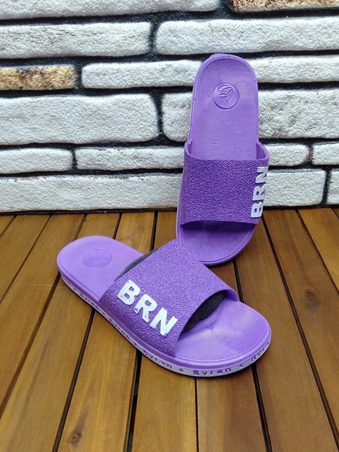 BRN Kaydırmaz Tabanlı Kadın Plastik Terlik görsel 4